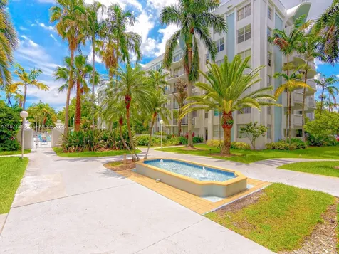 498 NW 165th Street Road Miami FL 33169