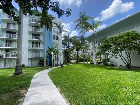 498 NW 165th Street Road Miami FL 33169