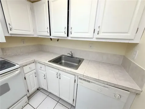 498 NW 165th Street Road Miami FL 33169