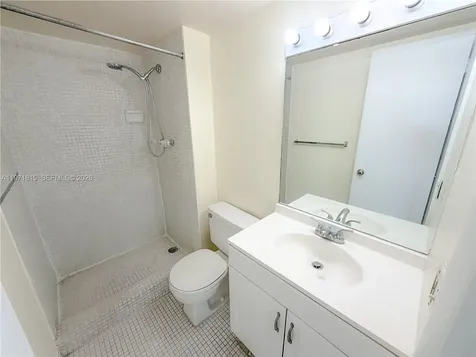 498 NW 165th Street Road Miami FL 33169