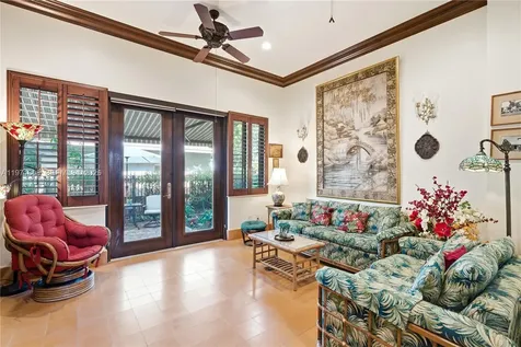 4251 SW 11th Street Miami FL 33134