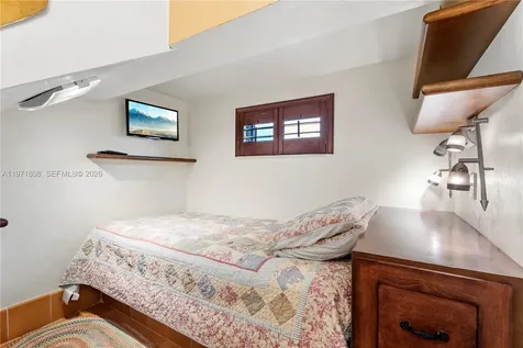 4251 SW 11th Street Miami FL 33134
