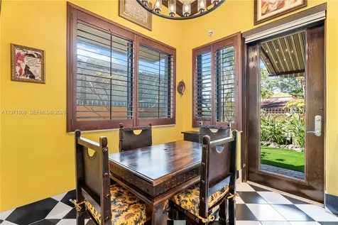 4251 SW 11th Street Miami FL 33134
