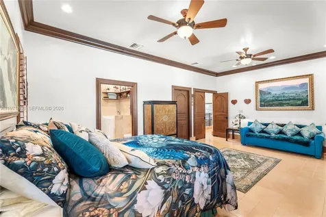 4251 SW 11th Street Miami FL 33134