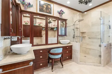 4251 SW 11th Street Miami FL 33134