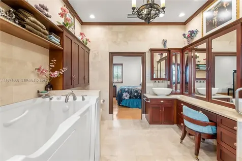 4251 SW 11th Street Miami FL 33134