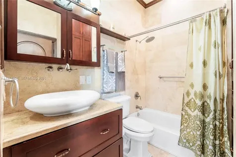 4251 SW 11th Street Miami FL 33134