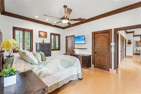 4251 SW 11th Street Miami FL 33134