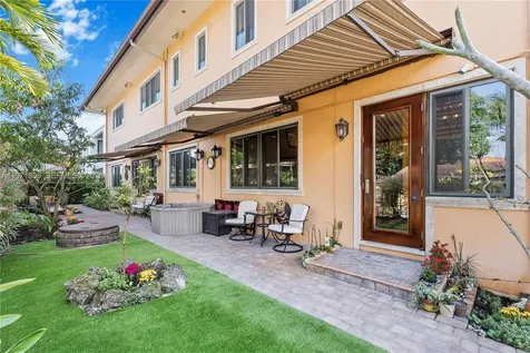 4251 SW 11th Street Miami FL 33134