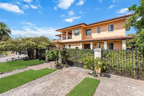 4251 SW 11th Street Miami FL 33134