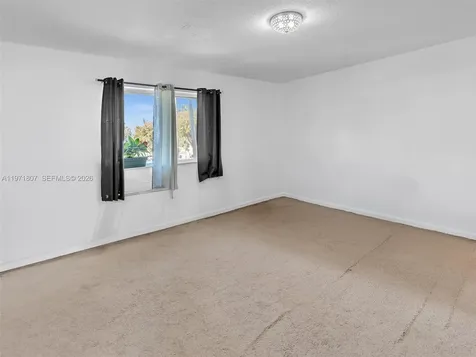 21 SE 3rd Avenue Hallandale Beach FL 33009