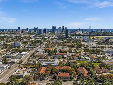 21 SE 3rd Avenue Hallandale Beach FL 33009