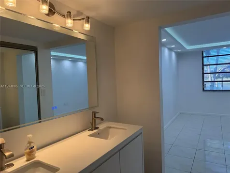 1101 Colony Point Circle Pembroke Pines FL 33026