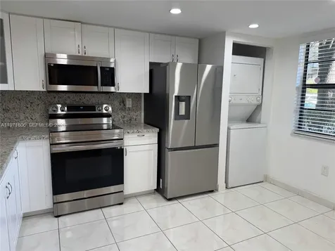1101 Colony Point Circle Pembroke Pines FL 33026