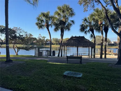1101 Colony Point Circle Pembroke Pines FL 33026