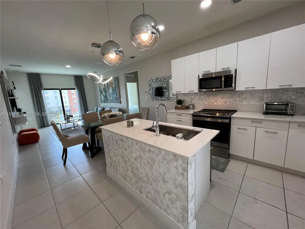 8001 NW 41st Street Doral FL 33166