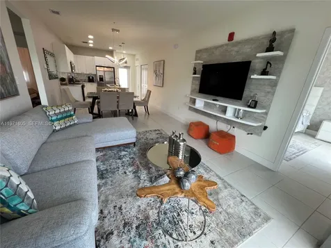 8001 NW 41st Street Doral FL 33166