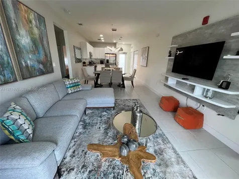 8001 NW 41st Street Doral FL 33166
