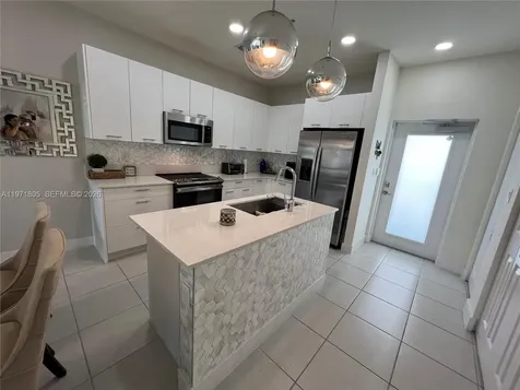 8001 NW 41st Street Doral FL 33166