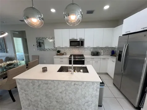 8001 NW 41st Street Doral FL 33166