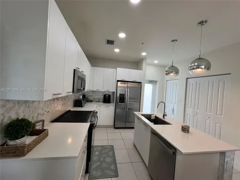 8001 NW 41st Street Doral FL 33166