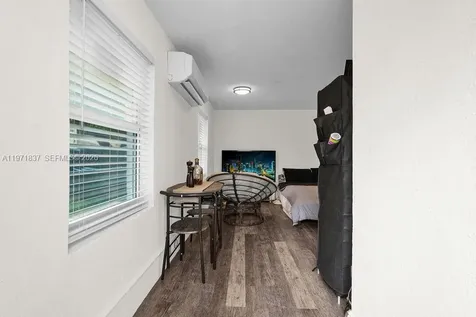 3010 NW 95th Terrace Miami FL 33147