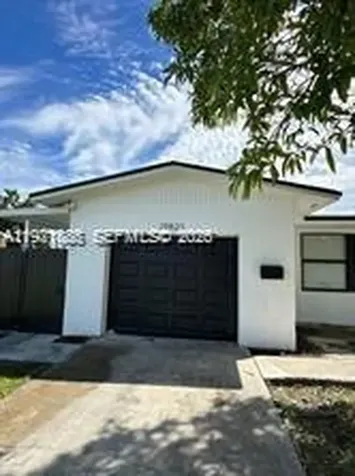 19823 SW 119th Court Miami FL 33177