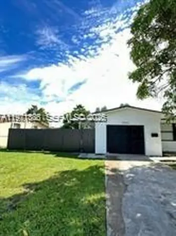 19823 SW 119th Court Miami FL 33177