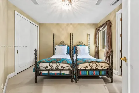 3520 Paddock Road Weston FL 33331