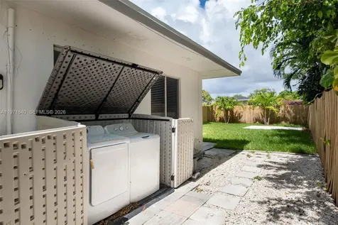 132 SW 2nd Avenue Hallandale Beach FL 33009