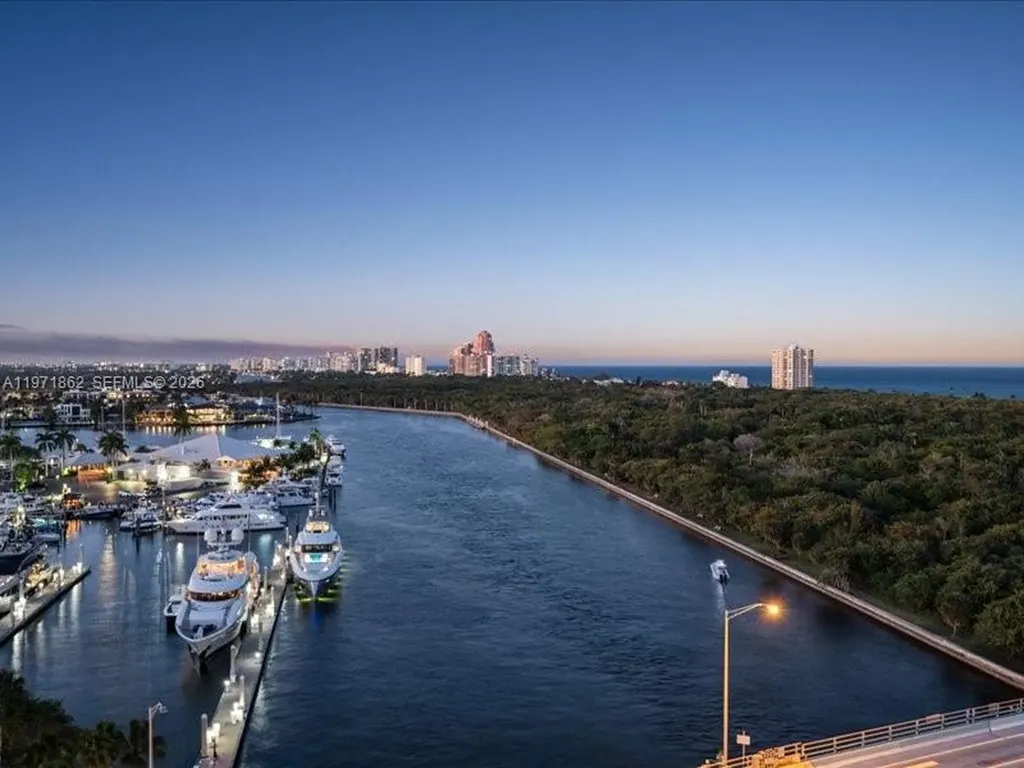 2670 E Sunrise Boulevard Fort Lauderdale FL 33304