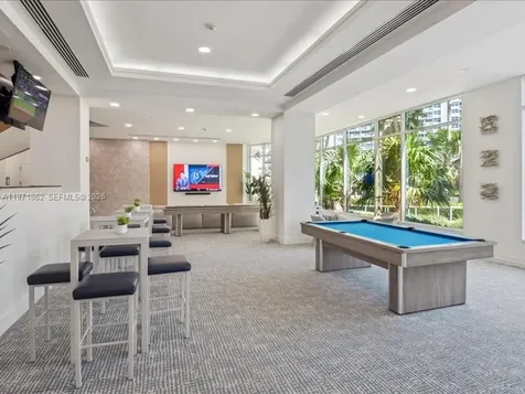 2670 E Sunrise Boulevard Fort Lauderdale FL 33304