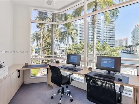2670 E Sunrise Boulevard Fort Lauderdale FL 33304