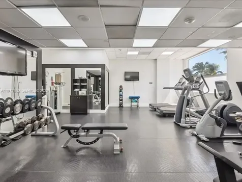 2670 E Sunrise Boulevard Fort Lauderdale FL 33304