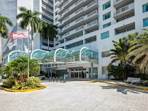 2670 E Sunrise Boulevard Fort Lauderdale FL 33304
