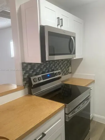 35 Crossings Circle Boynton Beach FL 33435