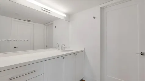 555 NE 34th Street Miami FL 33137