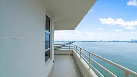 555 NE 34th Street Miami FL 33137