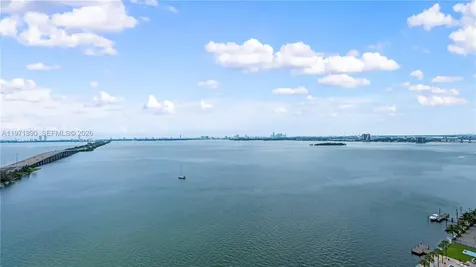 555 NE 34th Street Miami FL 33137