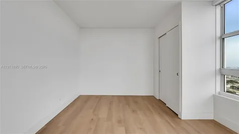 555 NE 34th Street Miami FL 33137