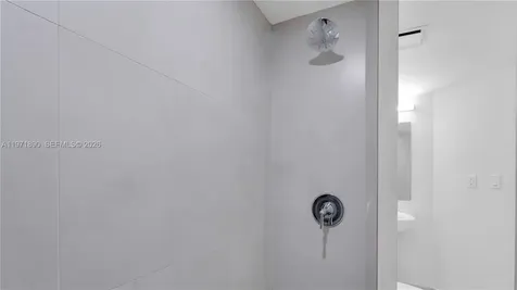 555 NE 34th Street Miami FL 33137