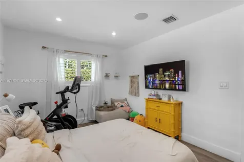 8311 SW 47th Street Miami FL 33155