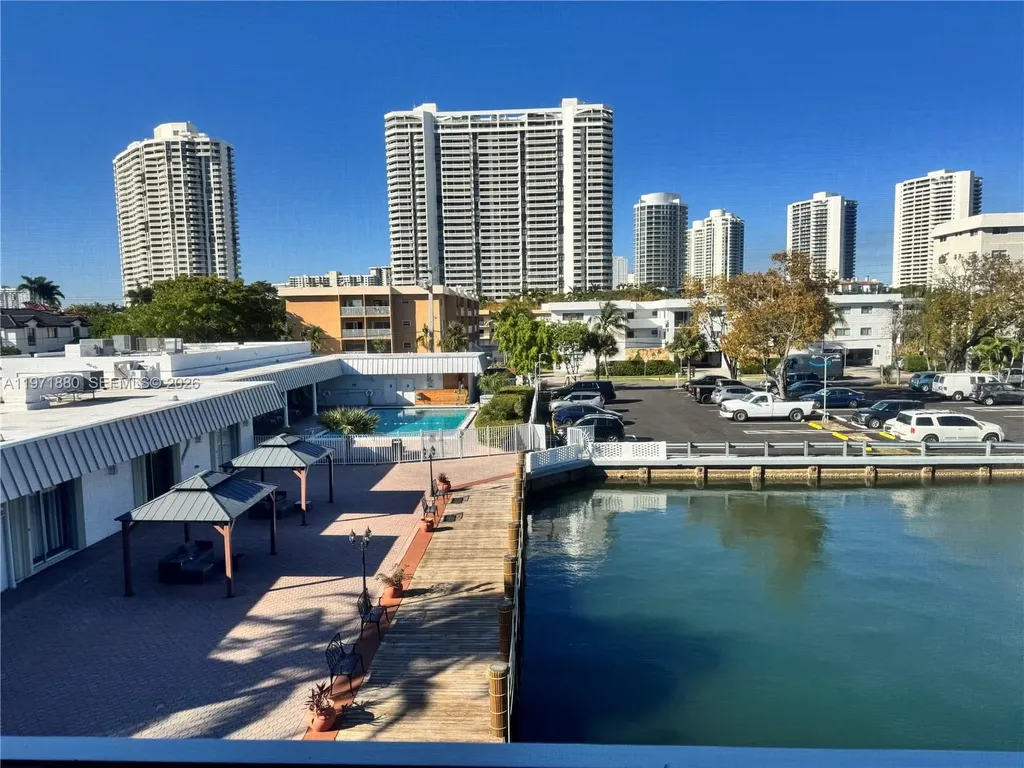 3551 NE NE 169 Street Sunny Isles Beach FL 33160