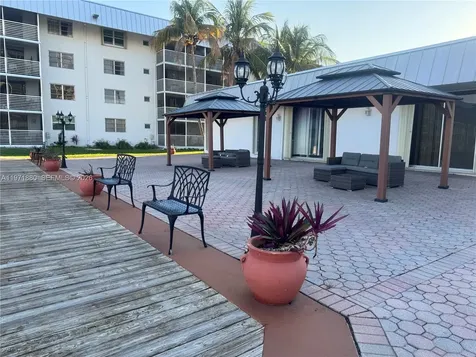 3551 NE NE 169 Street Sunny Isles Beach FL 33160
