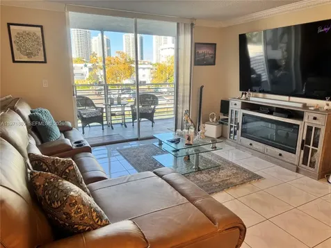 3551 NE NE 169 Street Sunny Isles Beach FL 33160