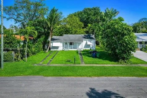 10821 NE 5th Avenue Miami FL 33161