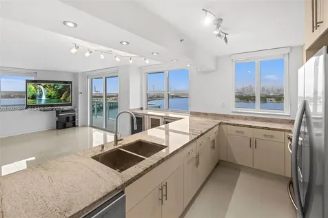 650 West Avenue Miami Beach FL 33139