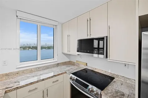 650 West Avenue Miami Beach FL 33139
