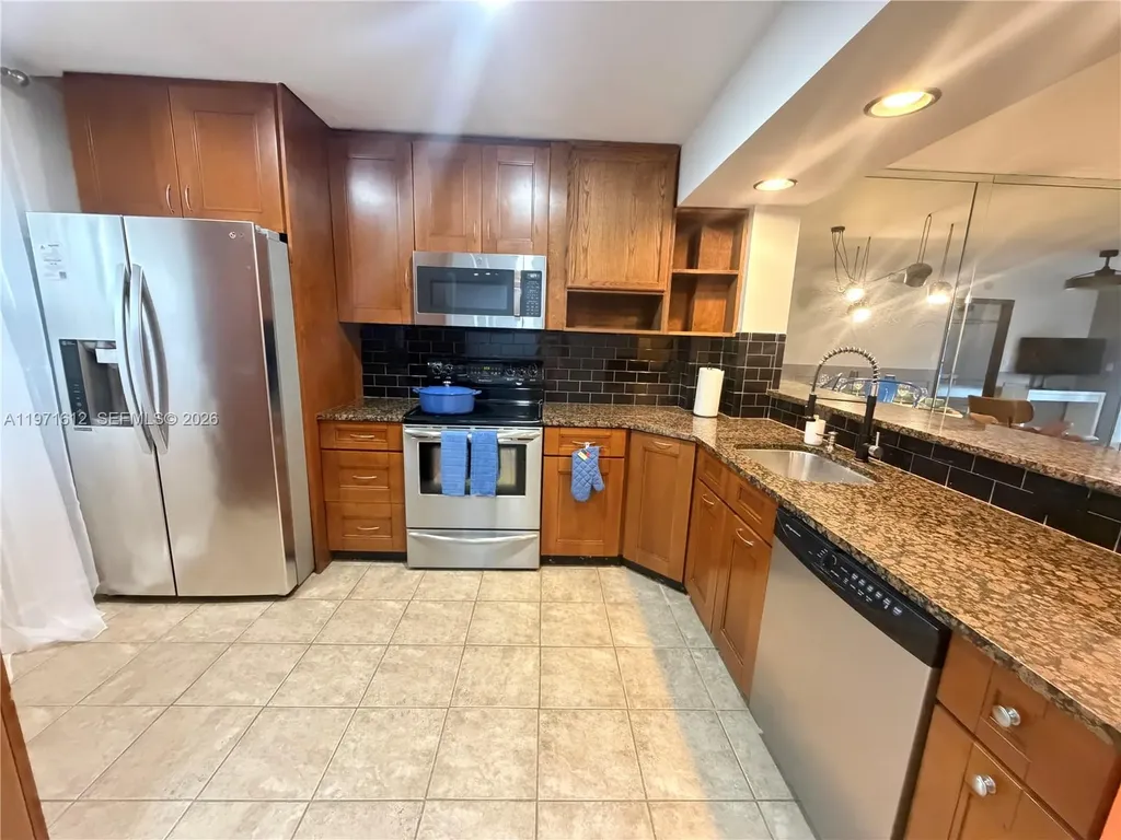 896 N Federal Highway Lantana FL 33462
