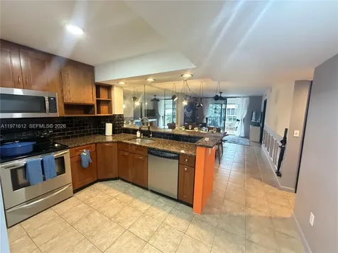 896 N Federal Highway Lantana FL 33462